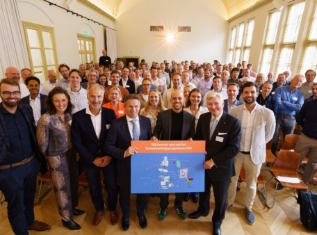 Staatssecretaris De Bat geeft startschot voor Samenwerkingsprogramma Energiemanagementsystemen